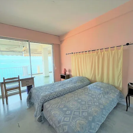 Vue Carmino Apartment